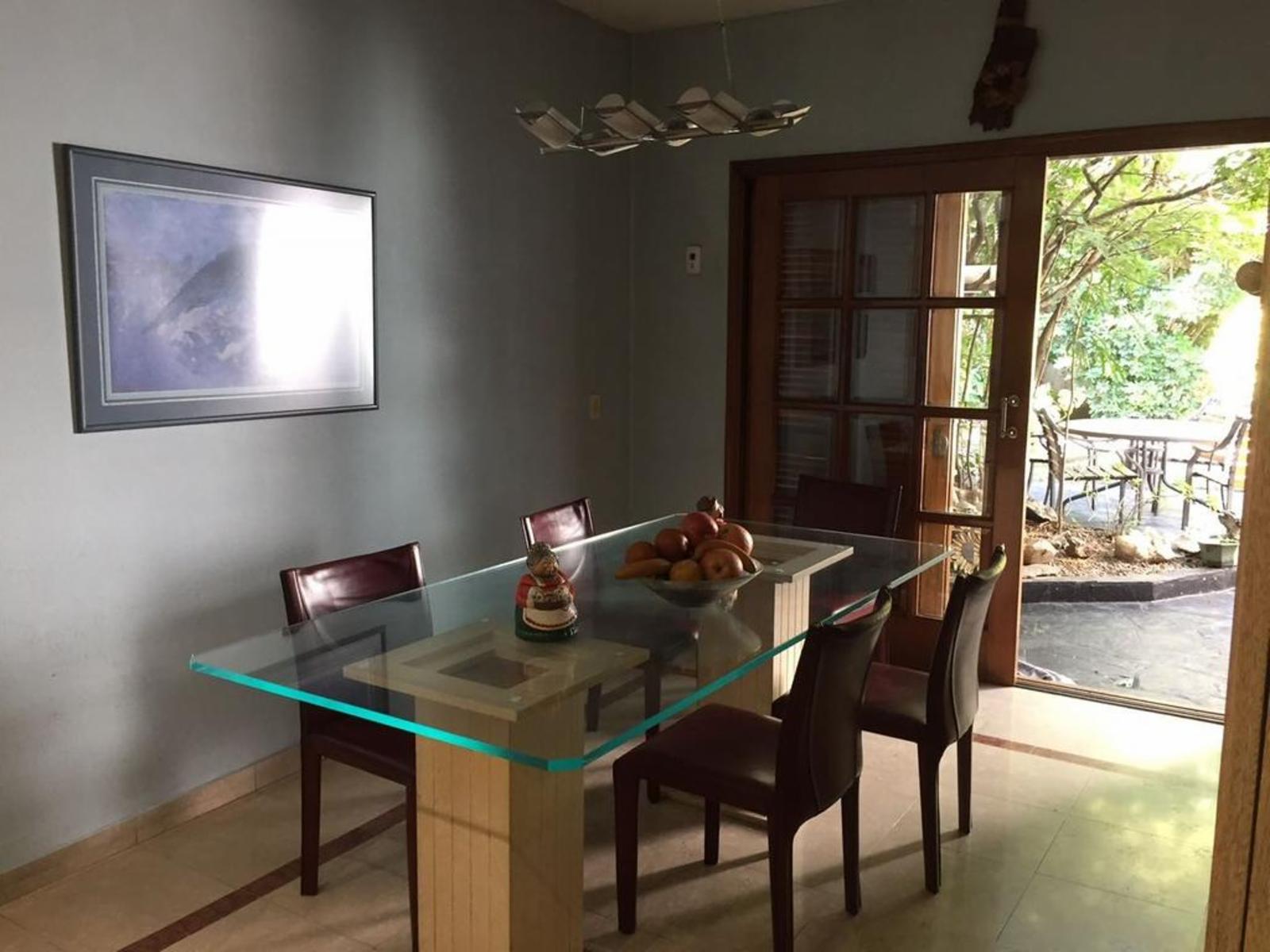 EXCELENTE CHALET DE 5 AMB SOBRE H YRIGOYEN — foto 3