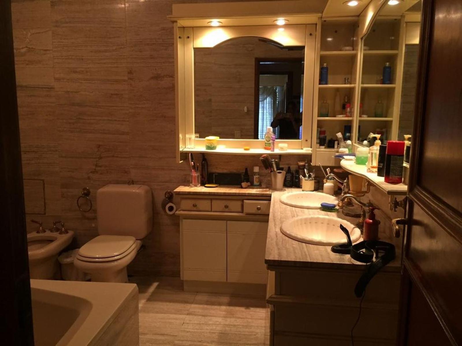 EXCELENTE CHALET DE 5 AMB SOBRE H YRIGOYEN — foto 6
