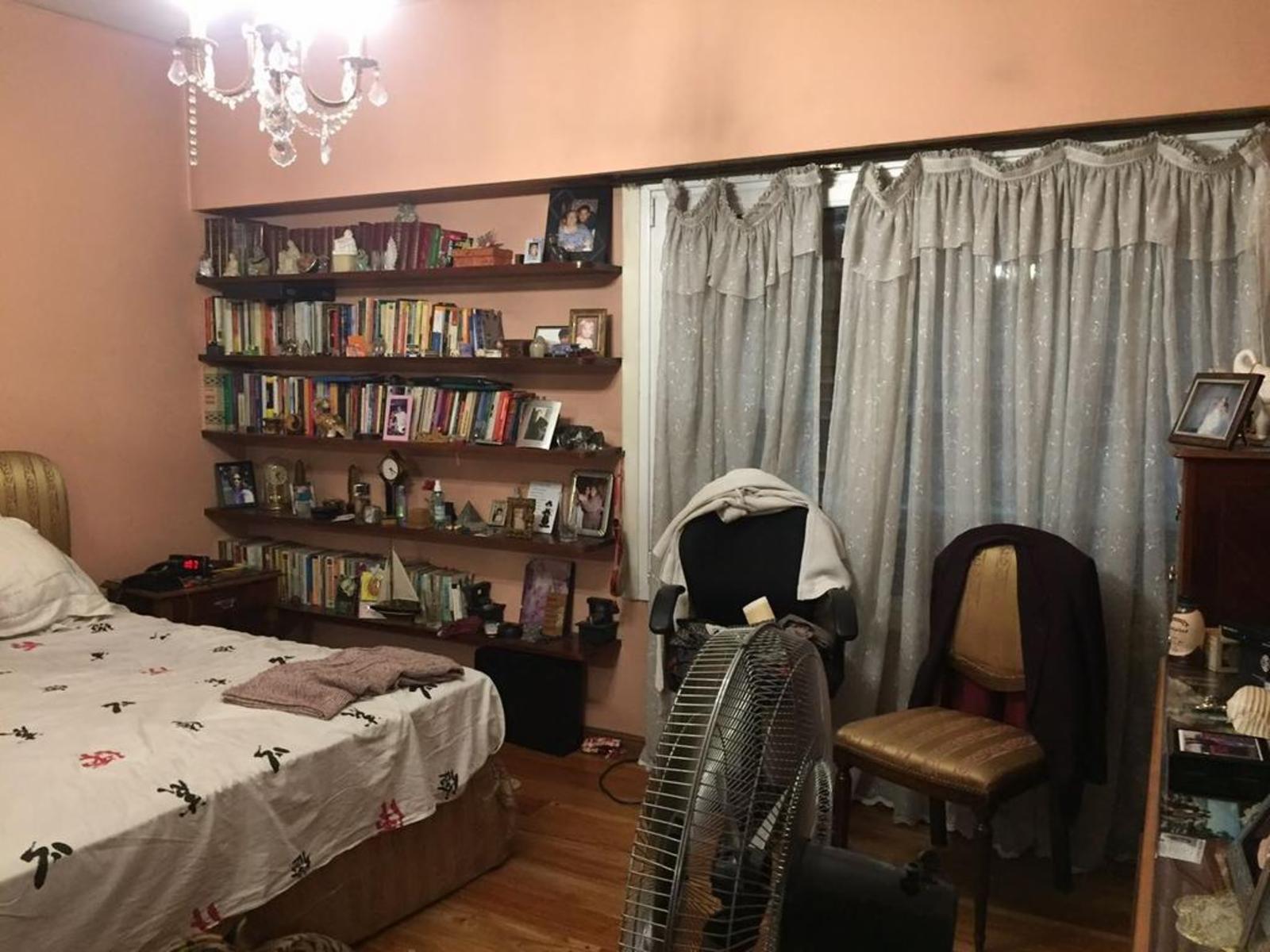 EXCELENTE CHALET DE 5 AMB SOBRE H YRIGOYEN — foto 10