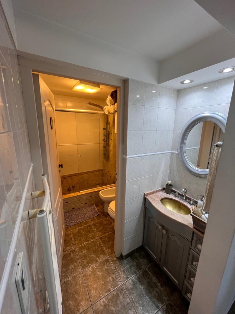 MUY LINDO CHALET FAMILIAR O MULTIFAMILAR SOBRE DOS LOTES — foto 6