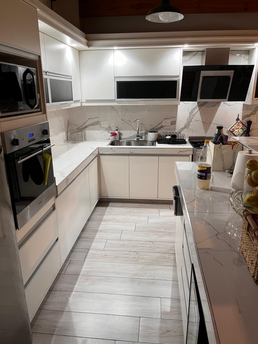 MUY LINDO CHALET FAMILIAR O MULTIFAMILAR SOBRE DOS LOTES — foto 14