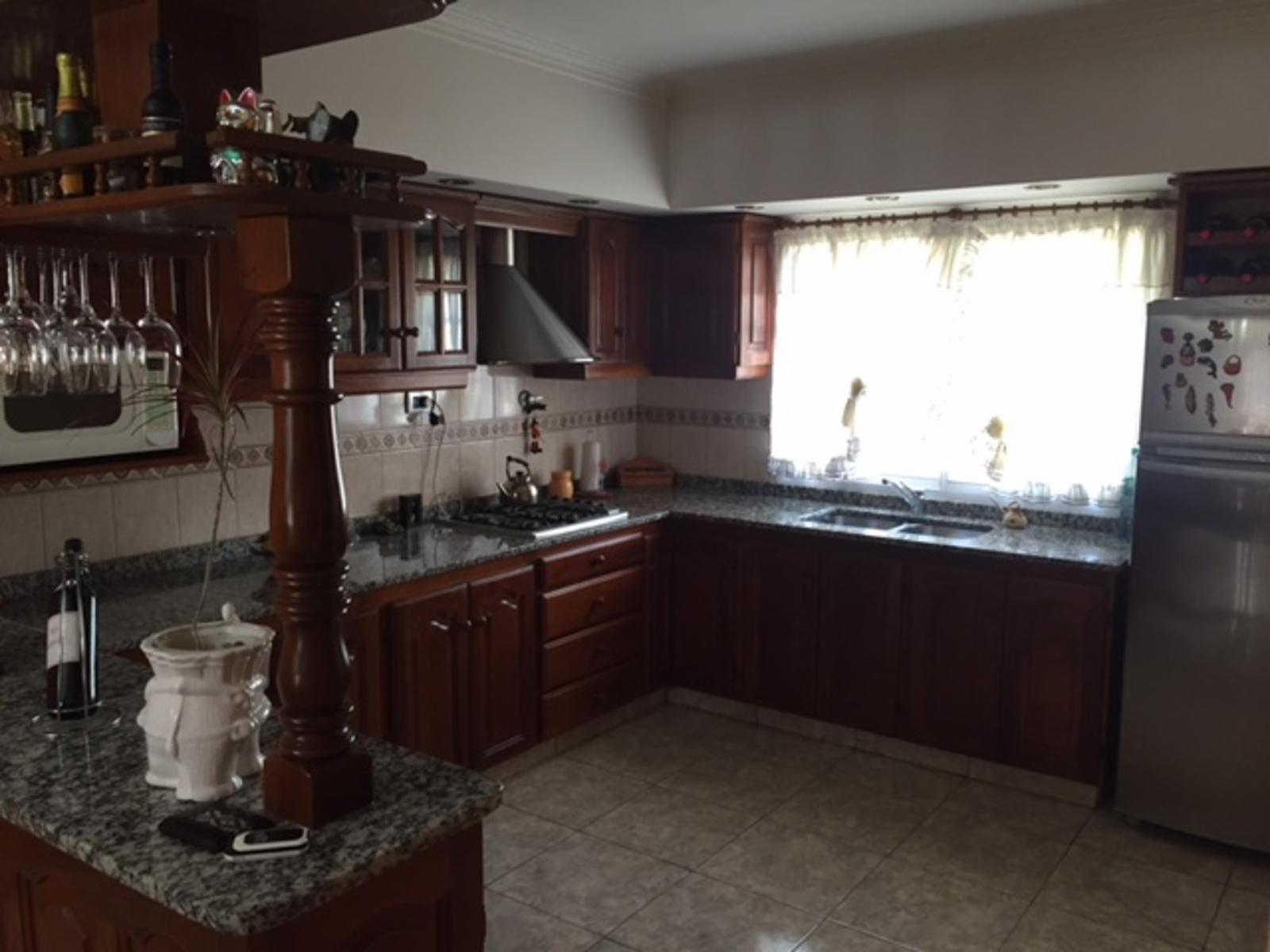 CASA EN VENTA PARA 3 FAMILIAS — foto 5