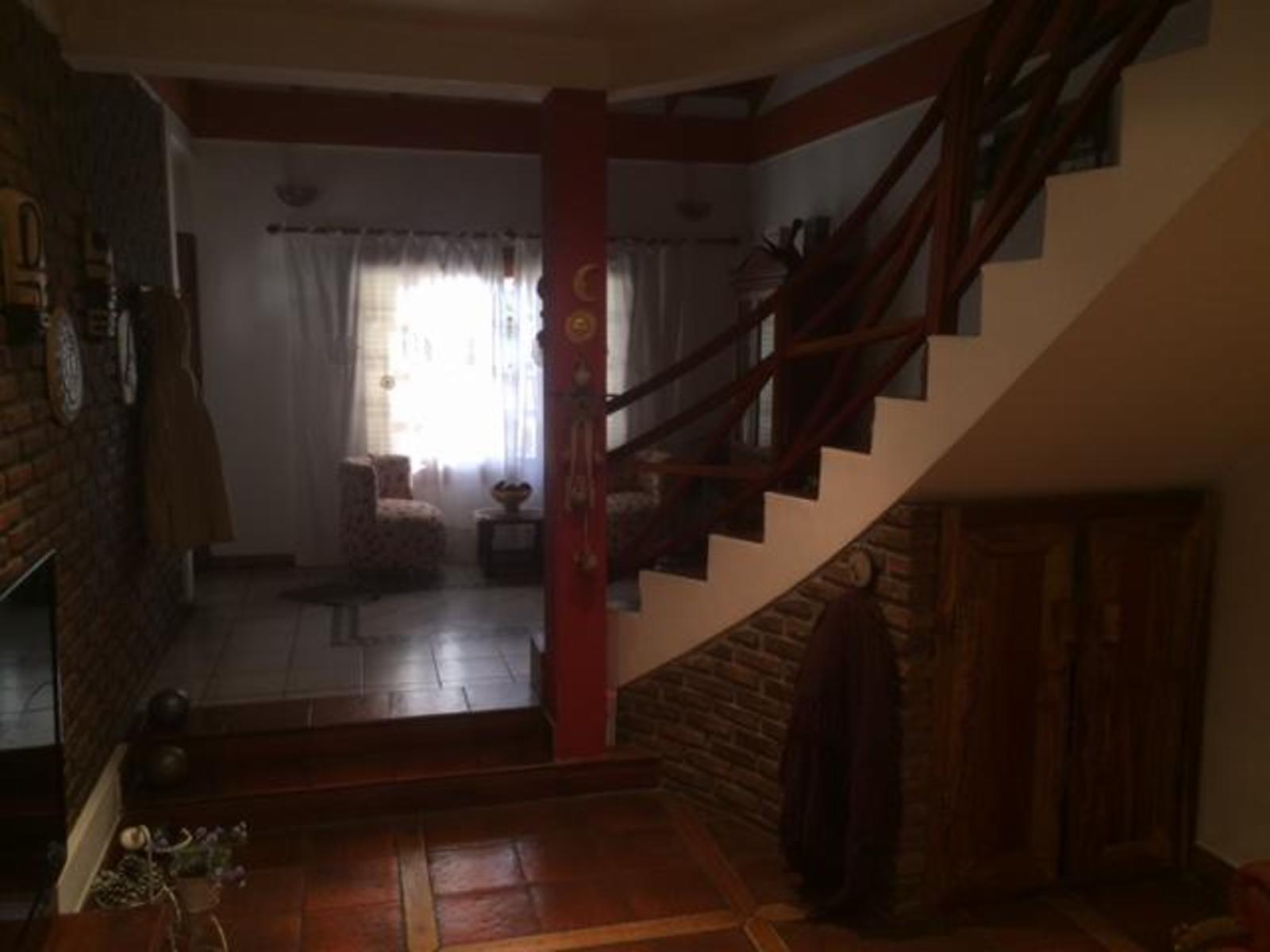 IMPECABLE CHALET EN ZONA RESIDENCIAL — foto 4