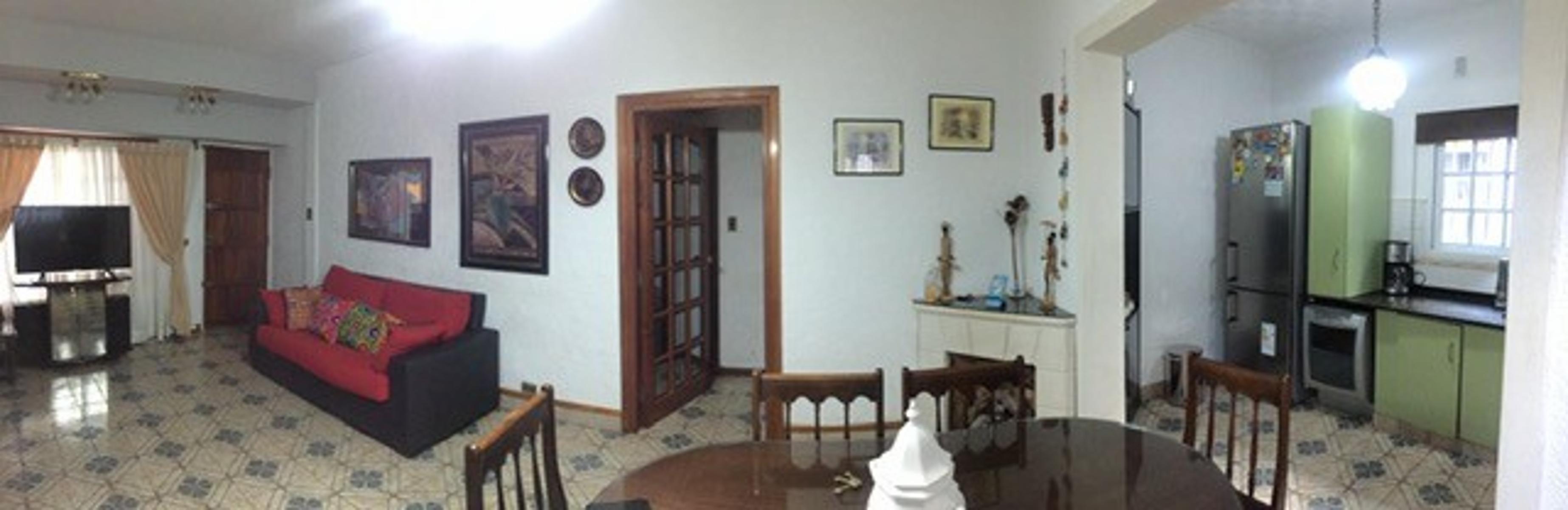 IMPECABLE CASA DE 3 AMB — foto 6