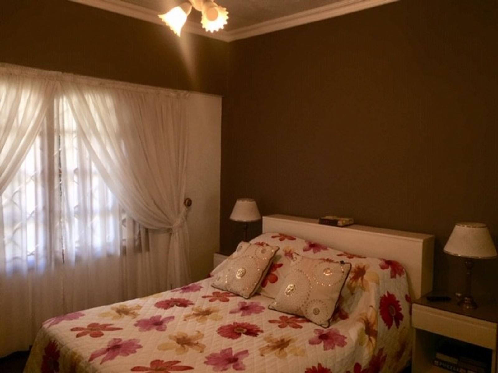 IMPECABLE CASA DE 3 AMB — foto 10