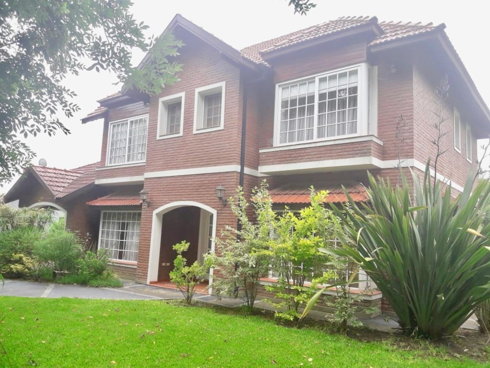 GRAN OPORTUNIDAD IMPORTANTE CHALET DE 5 AMB