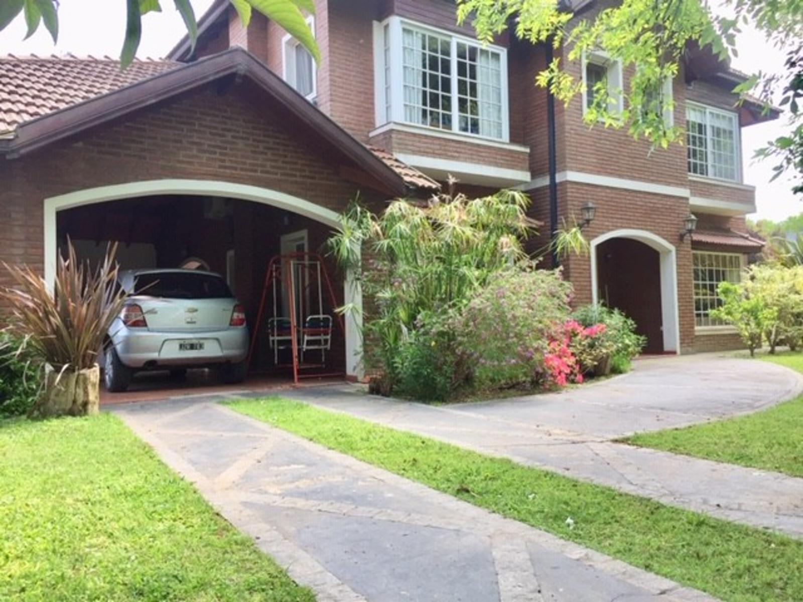 GRAN OPORTUNIDAD IMPORTANTE CHALET DE 5 AMB — foto 3