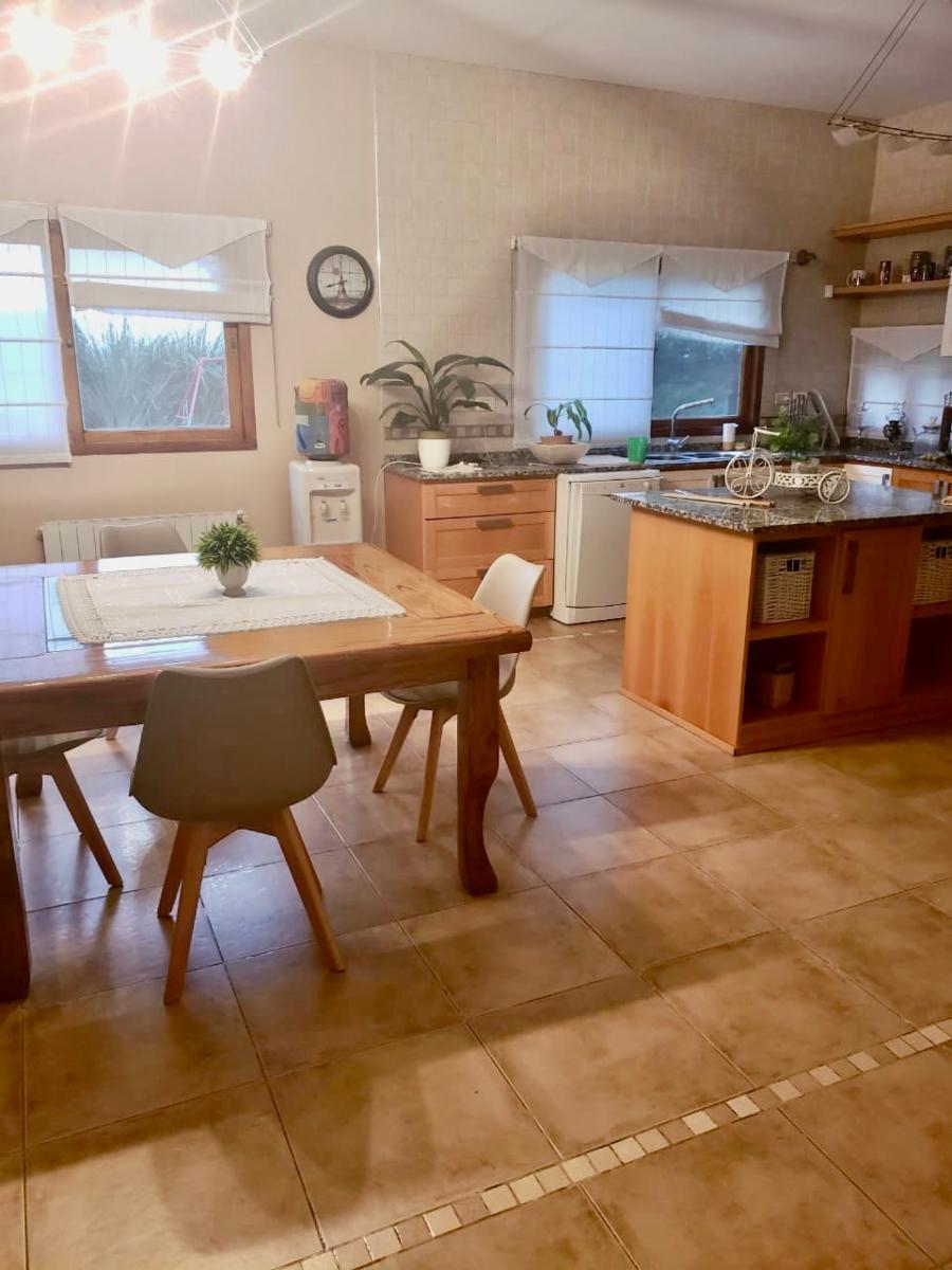 IMPORTANTE CHALET DE 6 AMB EN COUNTRY EL PARAISO — foto 4