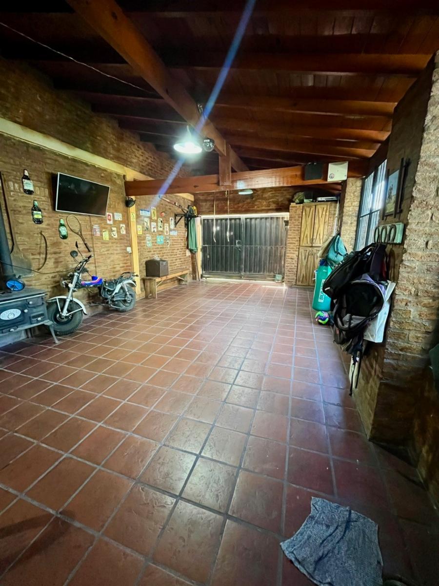 CHALET DE 5 AMB CON PISCINA EN ADROGUE — foto 13