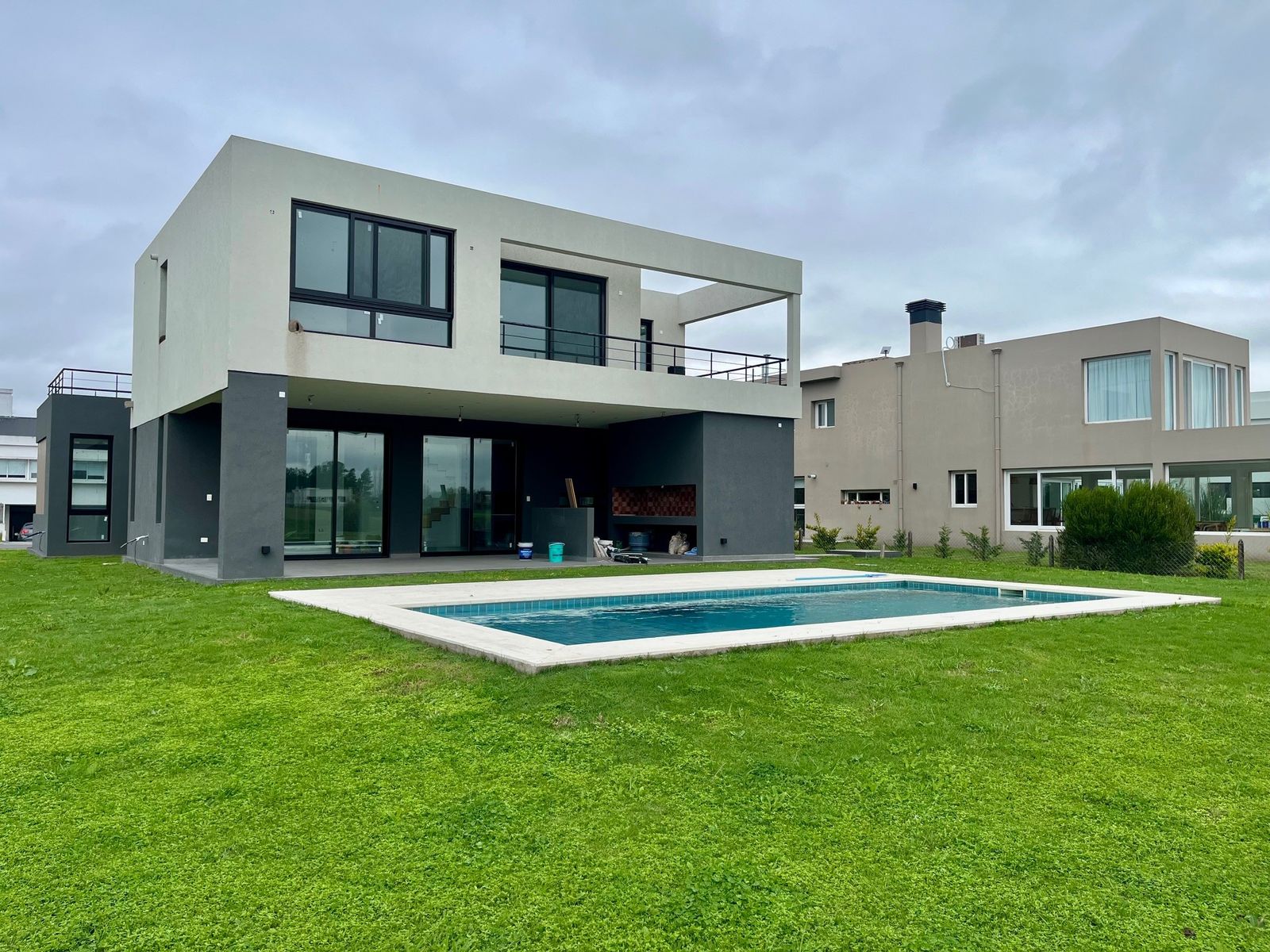 Casa a estrenar de 6 amb en barrio privado San Eliseo — foto 3