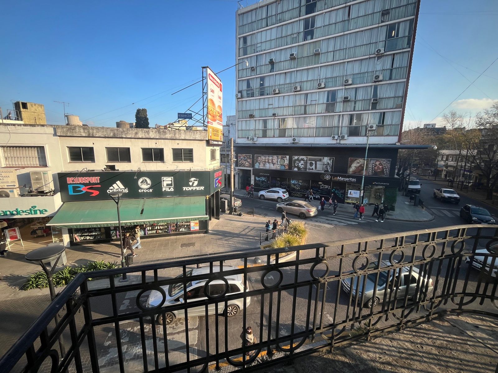 OFICINAS DE 4 AMB EN VENTA O ALQUILER - 1