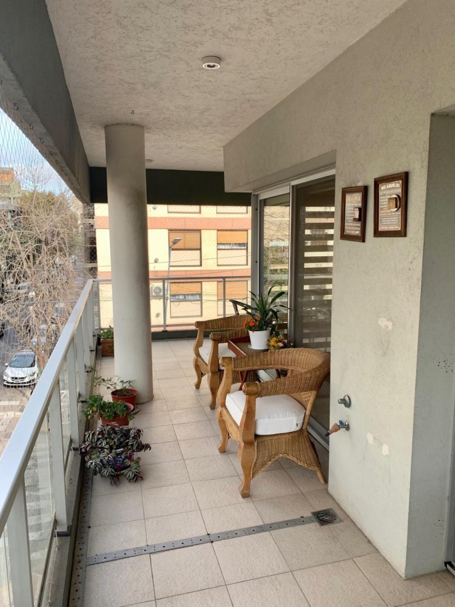 HERMOSO DEPTO DE 3 AMB CON COCHERA - 11