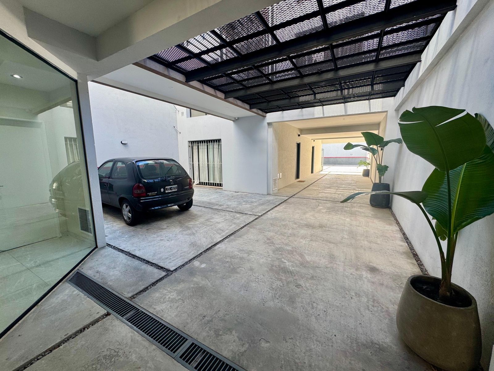 IMPECABLE MONOAMBIENTE A ESTRENAR EN BANFIELD - 12