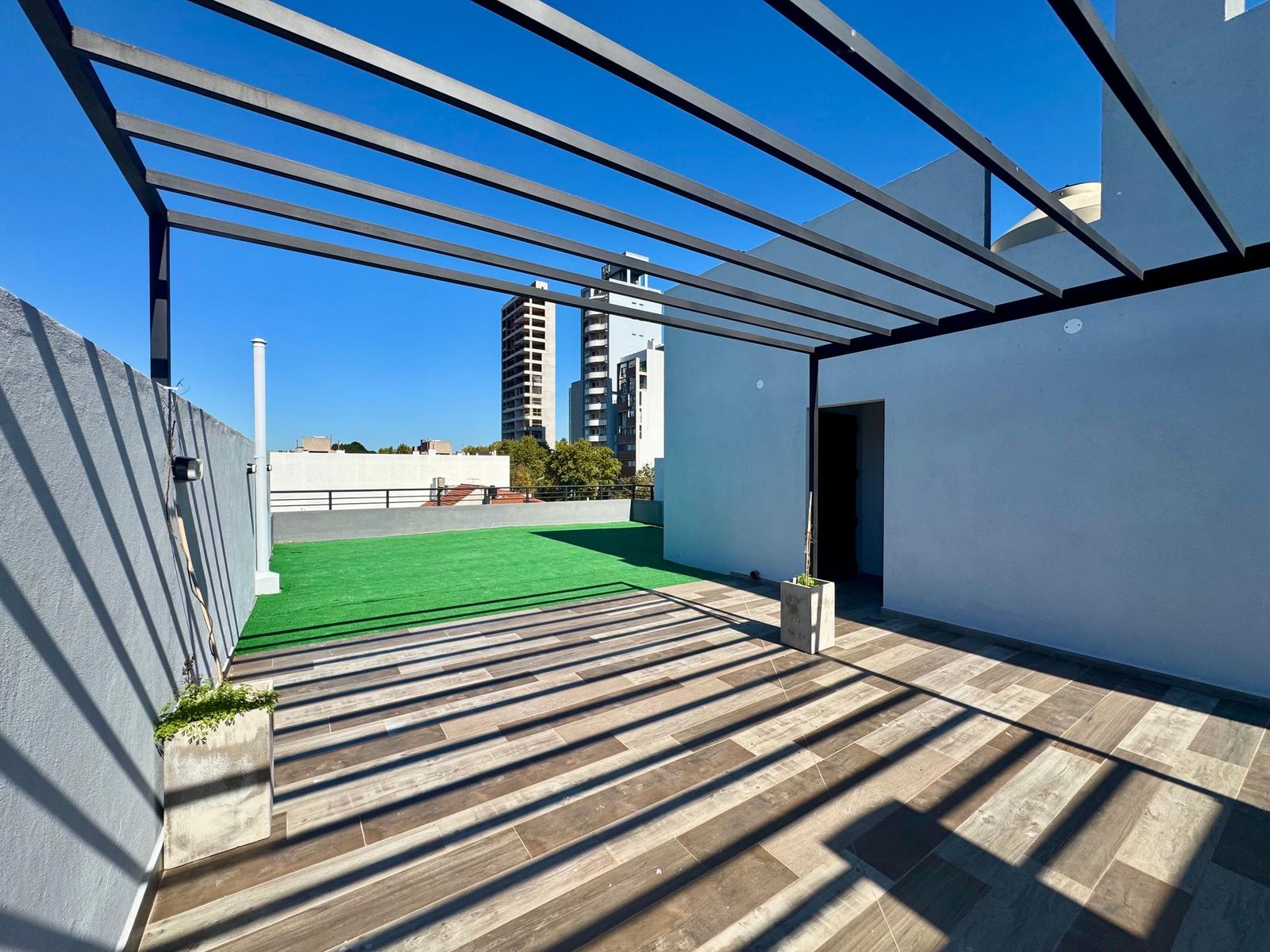 IMPECABLE MONOAMBIENTE A ESTRENAR EN BANFIELD - 15