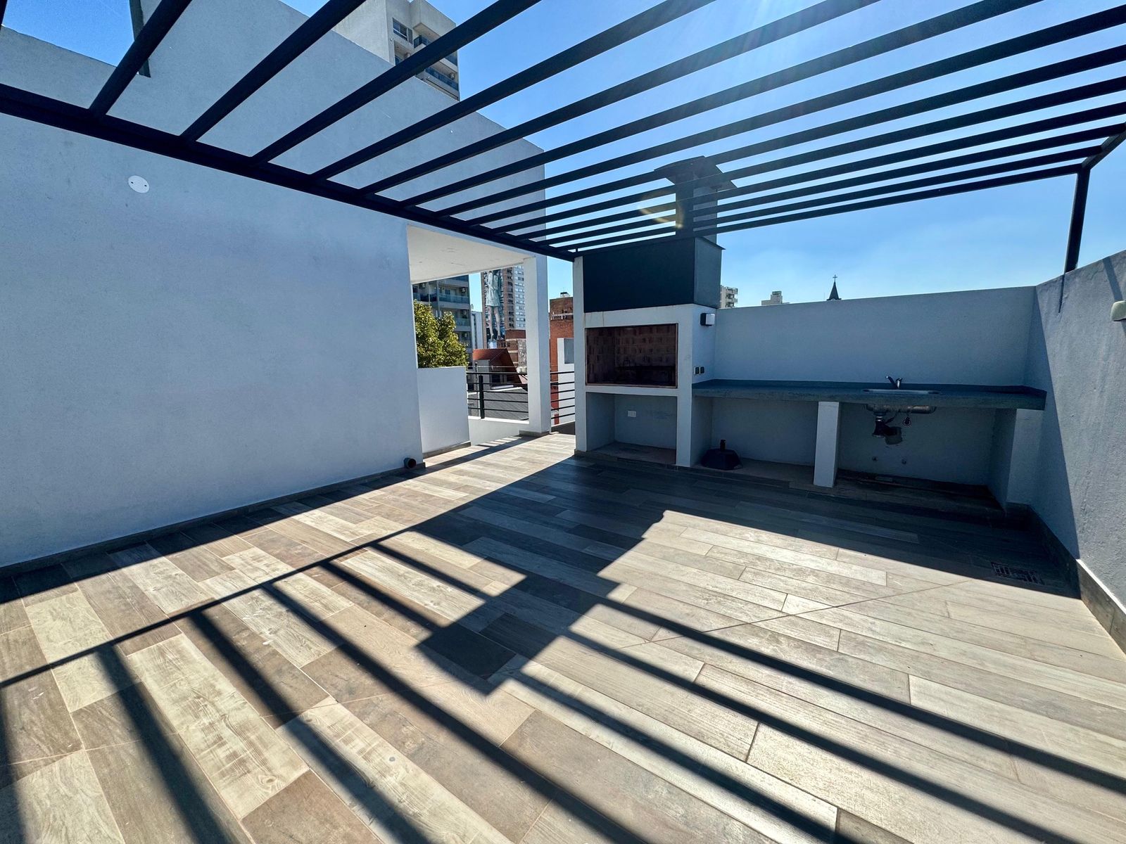 IMPECABLE MONOAMBIENTE A ESTRENAR EN BANFIELD - 18
