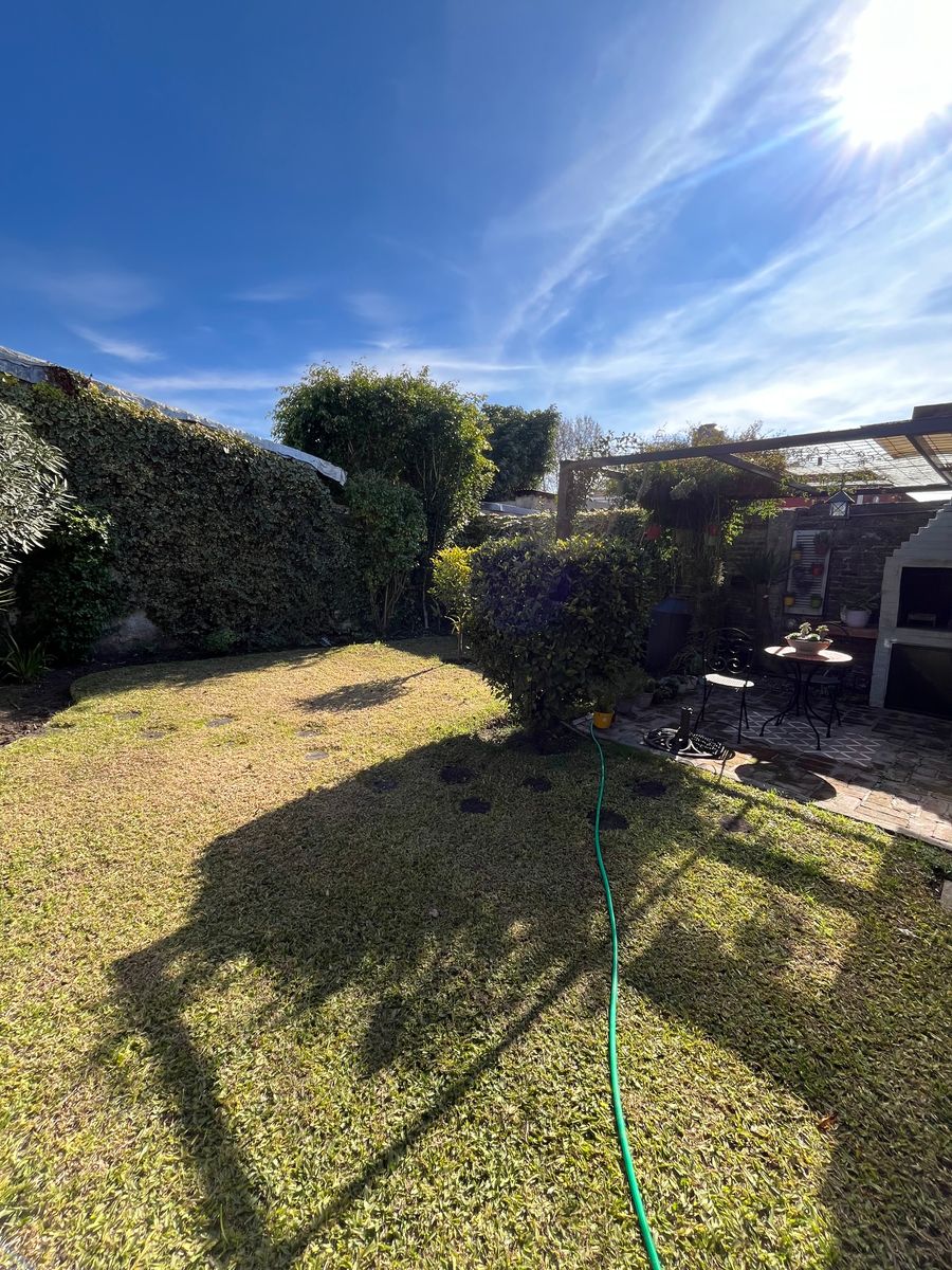 MUY LINDA CASA EN UNA PLANTA DE 3 AMB - 4