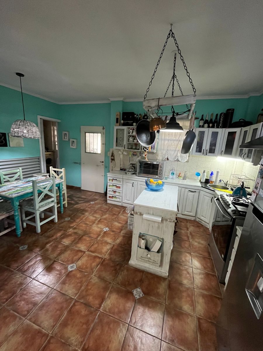 MUY LINDA CASA EN UNA PLANTA DE 3 AMB - 12