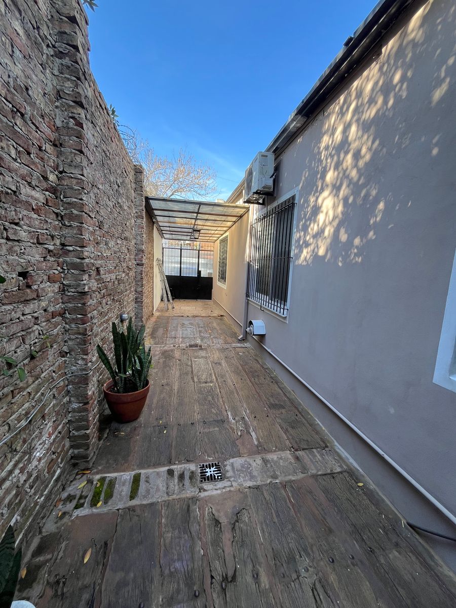 MUY LINDA CASA EN UNA PLANTA DE 3 AMB - 27