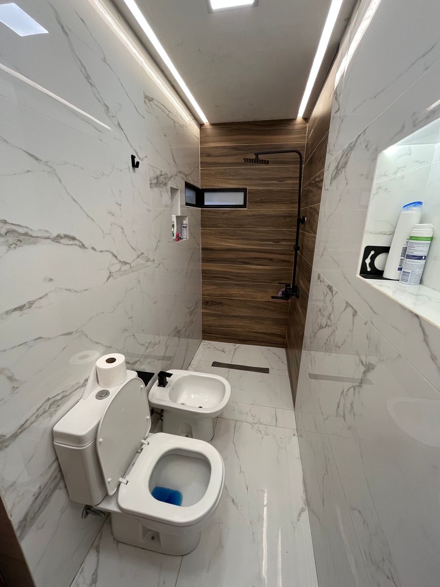 Casa Sobre Gran Lote en Una Planta con Pileta y Quincho - 22