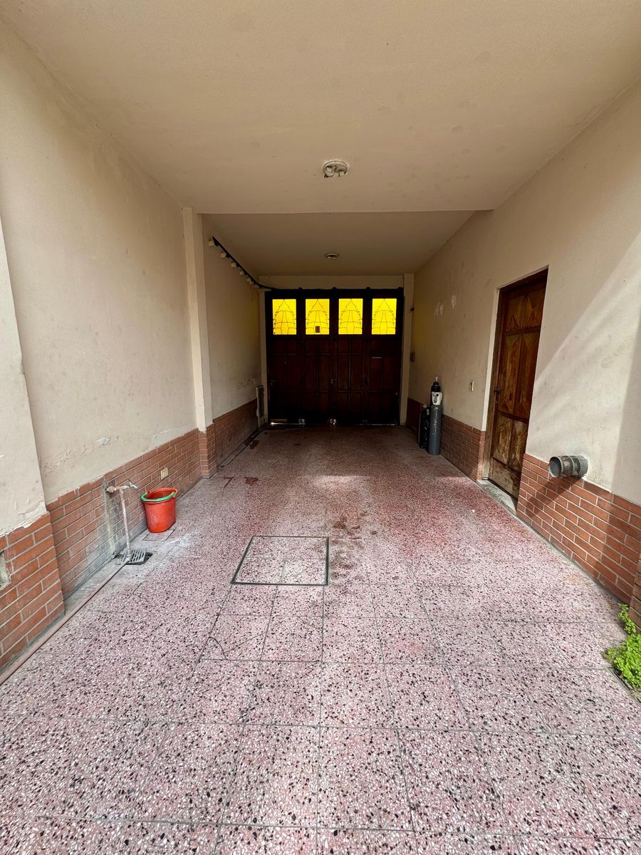 VENTA EN BLOCK LANUS ESTE - 10