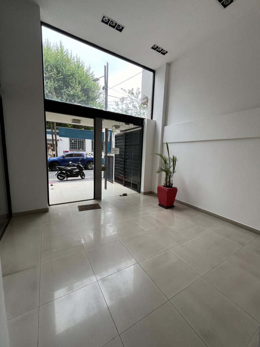 IMPERDIBLE DEPTO DE 2 AMB EN LOMITAS — foto 2
