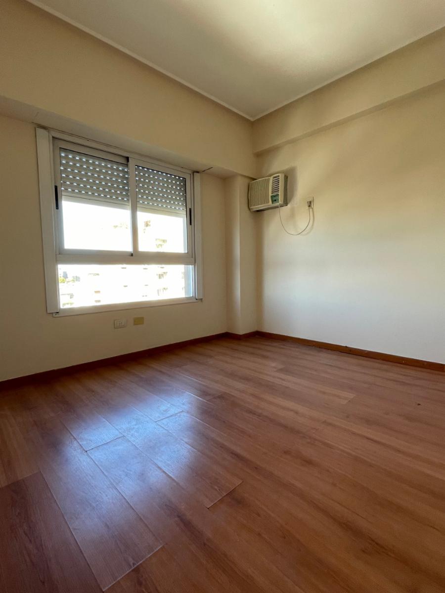 Departamento de categoria vista al rio — foto 5