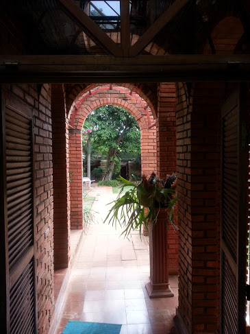 Lindísima casa Bo.Patoty en dos plantas, detalles de gran jerarquía.en mármol y espejos.-3 dormitorios, 2 baños — foto 4
