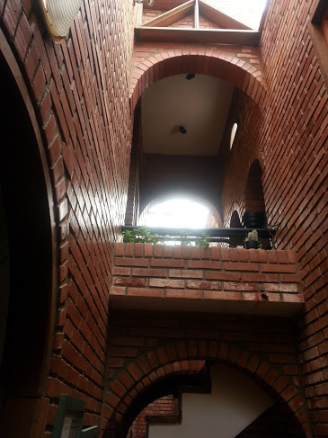 Lindísima casa Bo.Patoty en dos plantas, detalles de gran jerarquía.en mármol y espejos.-3 dormitorios, 2 baños — foto 5