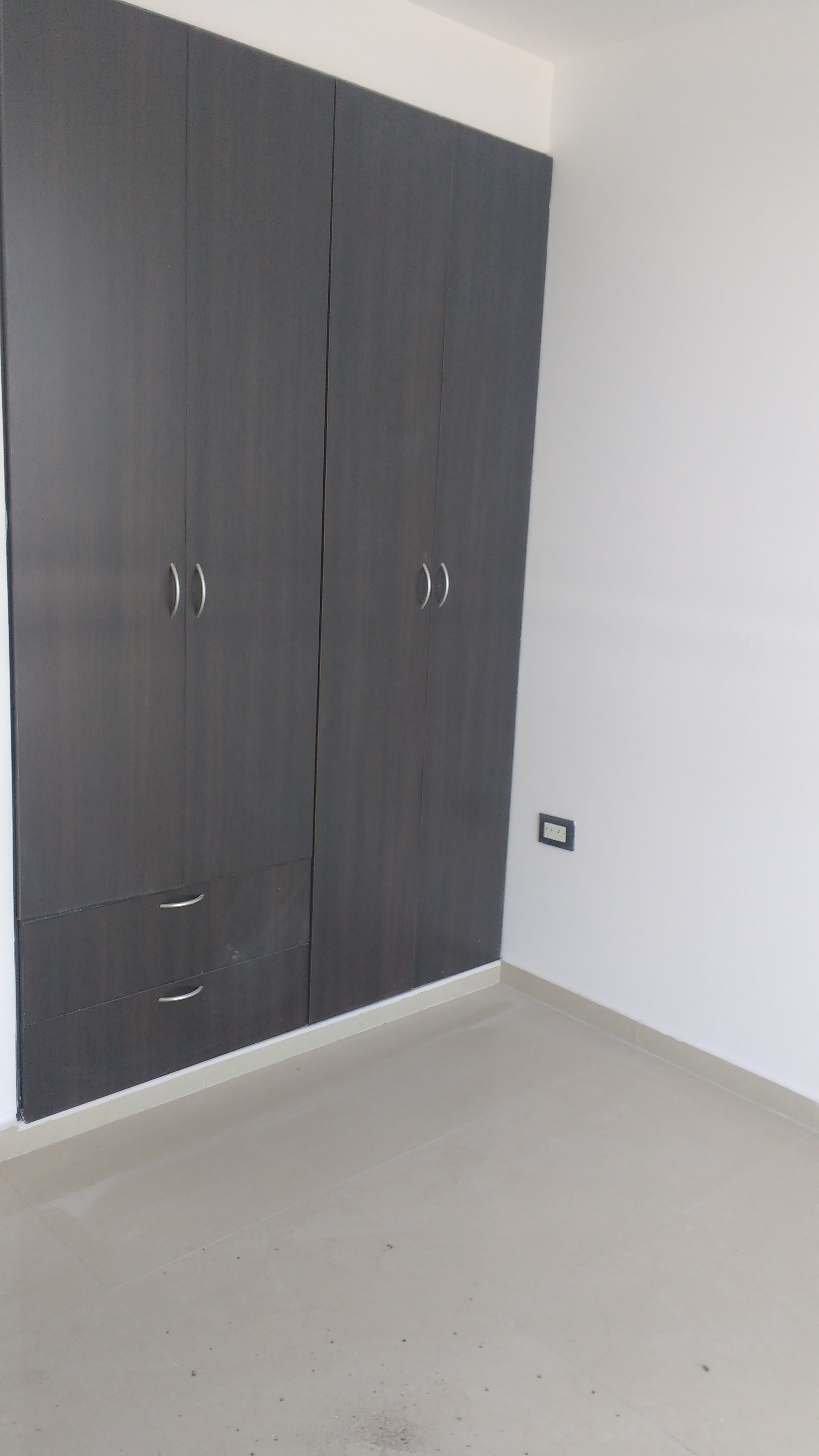 Oportunidad!! Departamento 2 dormitorios frente, balcon amplio con cochera — foto 4