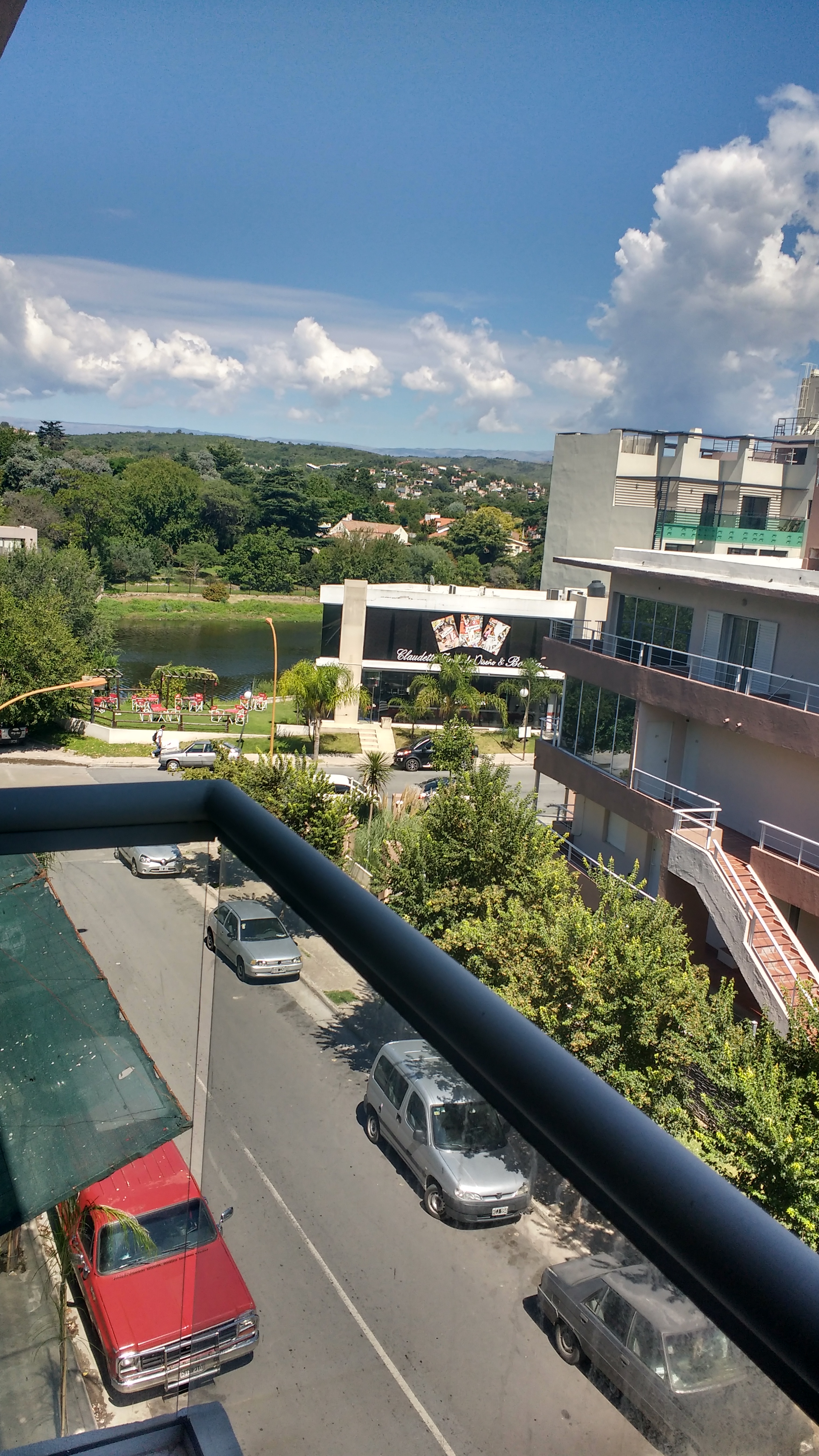 Oportunidad!! Departamento 2 dormitorios frente, balcon amplio con cochera — foto 6