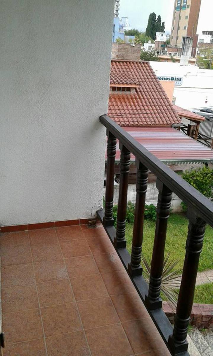 HERMOSA CASA CENTRICA DE 3 PISOS FINANCIADA