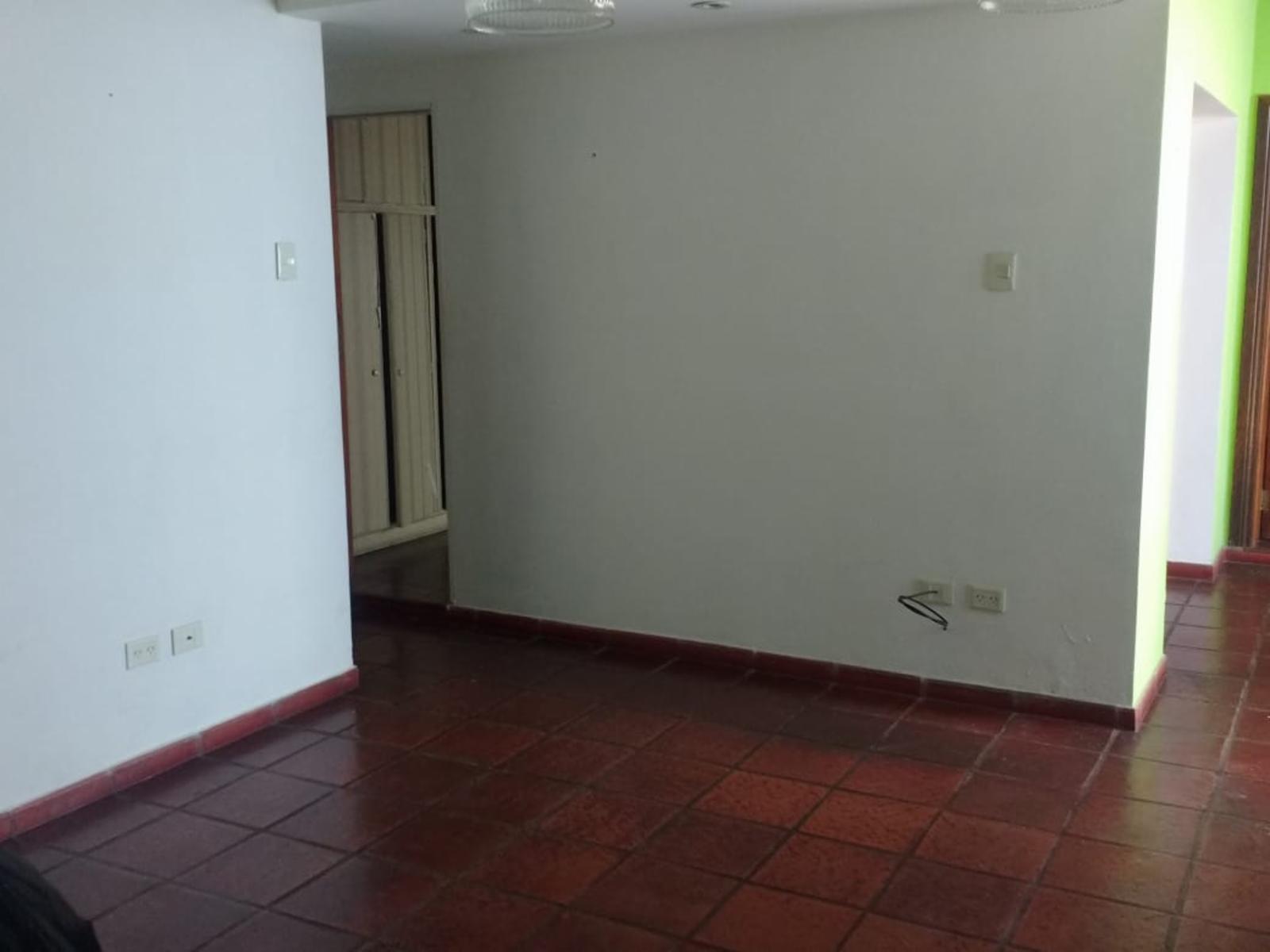 ¡EXCELENTE CHALET EN BELLA VISTA CENTRO CON PISCINA (APTO CRÃDITO) — foto 4