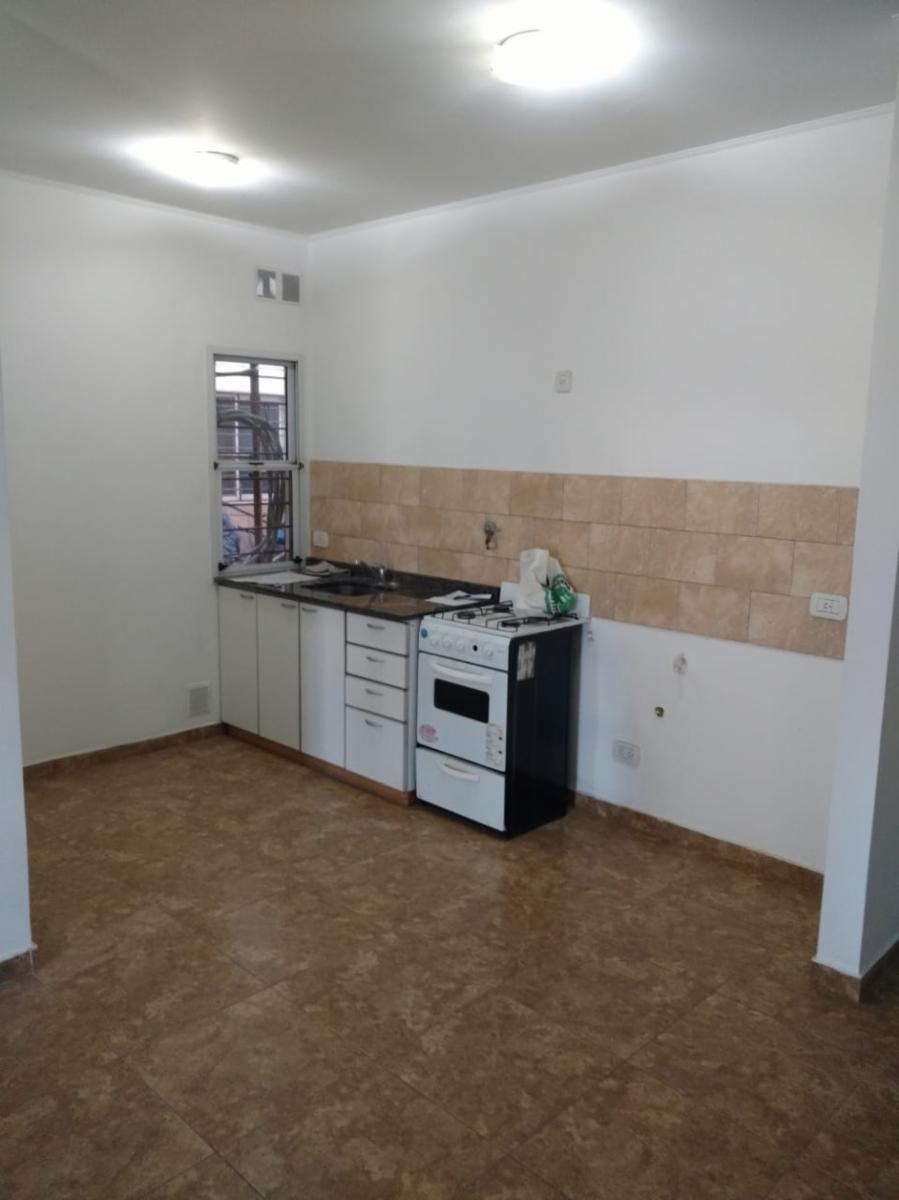 OPORTUNIDAD DEPARTAMENTO 2 AMBIENTES EN JOSÉ CLEMENTE PAZ - 12