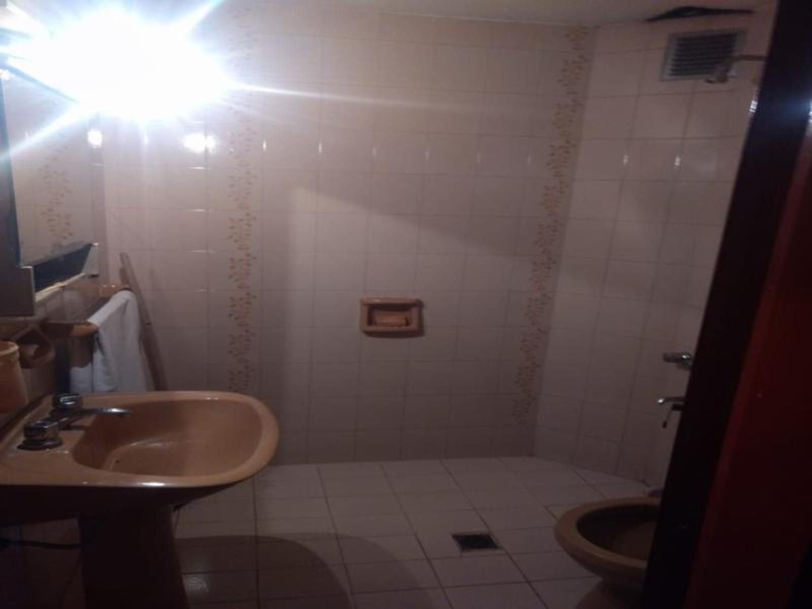 EXCELENTE CASA A METROS DE LA ESTACIÓN DE SAN MIGUEL (APTO CREDITO) — foto 6