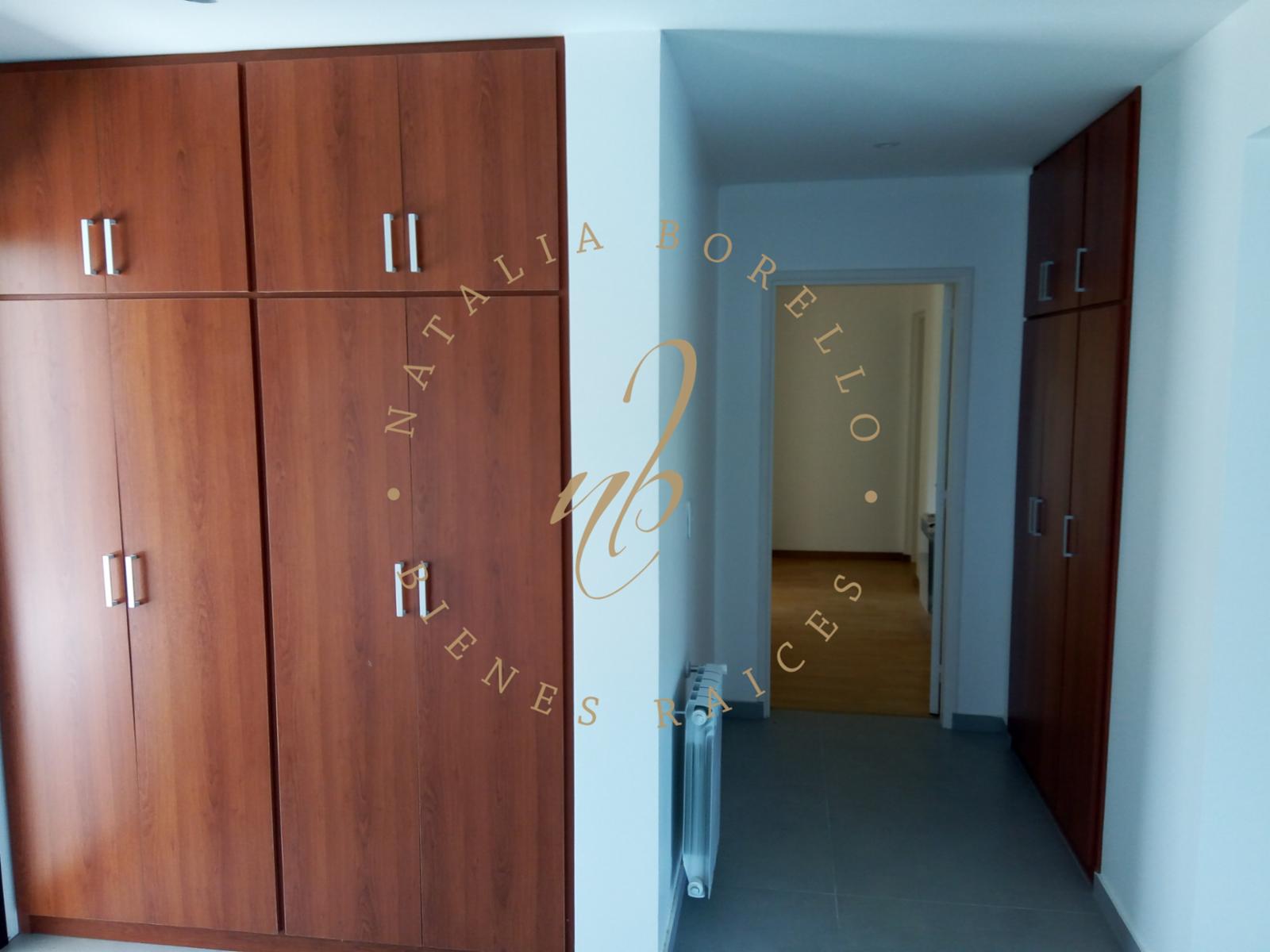 Importante casa de categoría a estrenar de tres dormitorios amplio parque y piscina. — foto 6