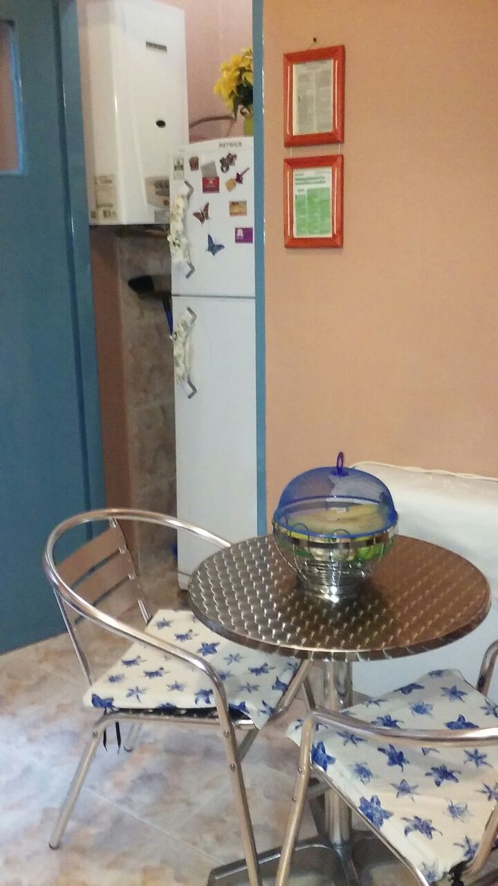 DEPARTAMENTO DE 3 AMBIENTES CON DEPENDENCIA Y 2 PATIOS, AL CONTRAFRENTE, A MTS. DE AV. RIVADAVIA Y SUBTE "A", MUY BUEN ESTADO — foto 7