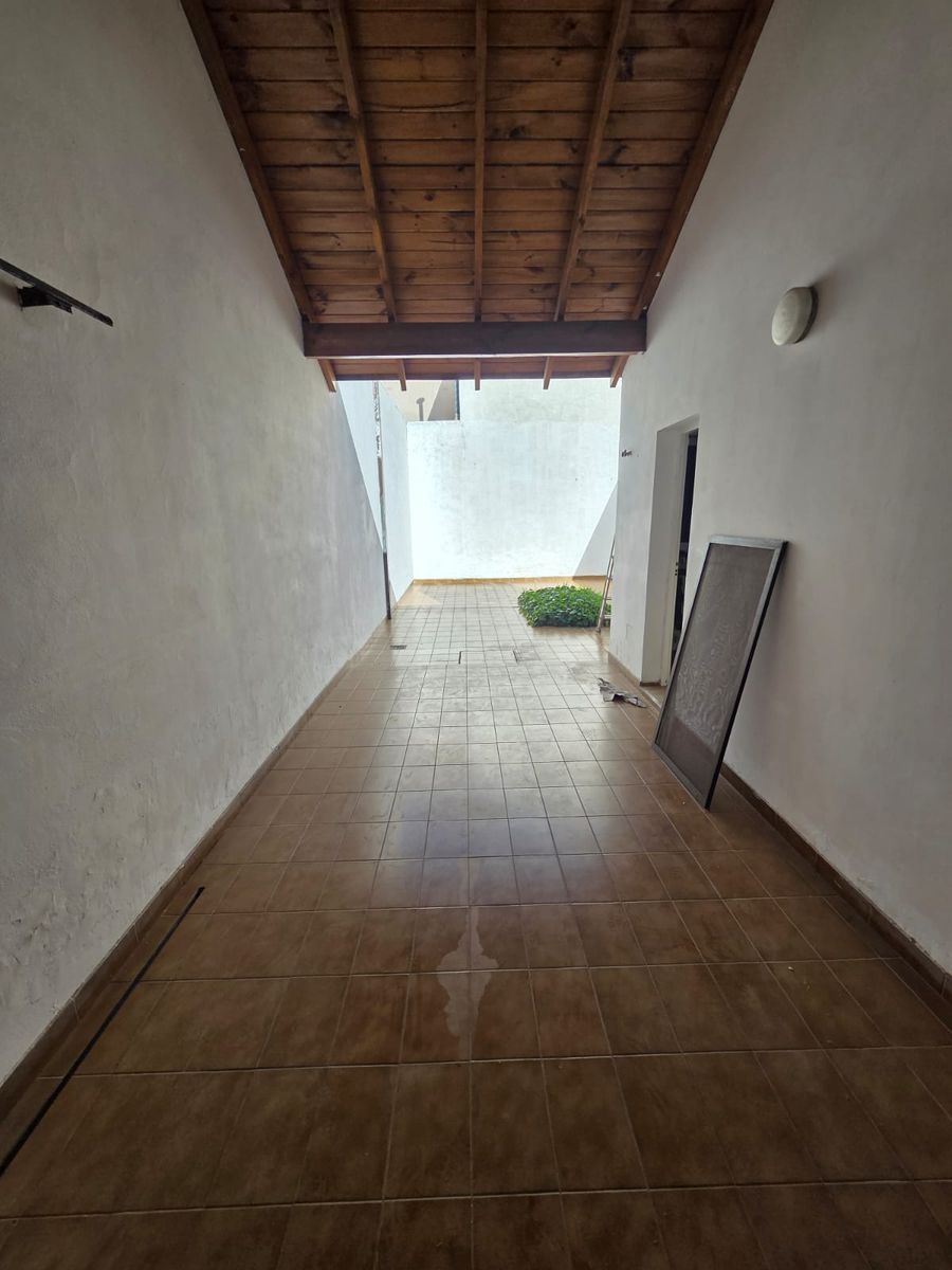 Casa 2 dormitorios c/garaje - 19