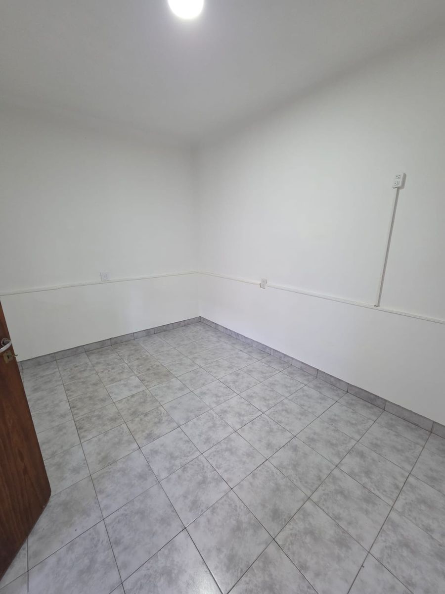 Casa 2 dormitorios totalmente reciclada sin cochera — foto 8