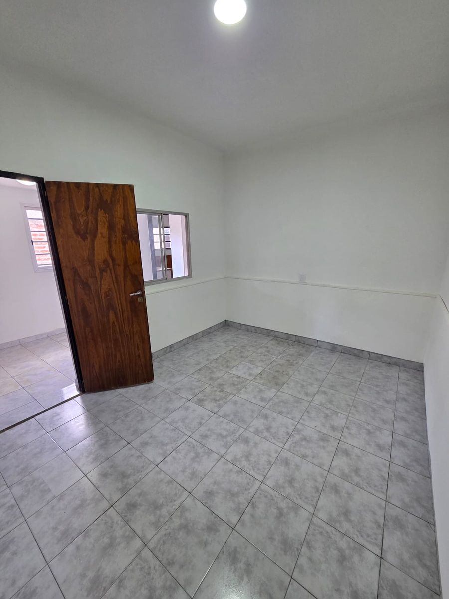 Casa 2 dormitorios totalmente reciclada sin cochera — foto 11