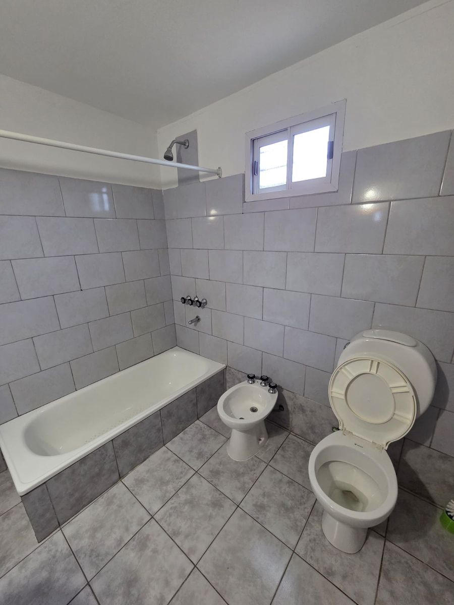 Casa 2 dormitorios totalmente reciclada sin cochera — foto 14