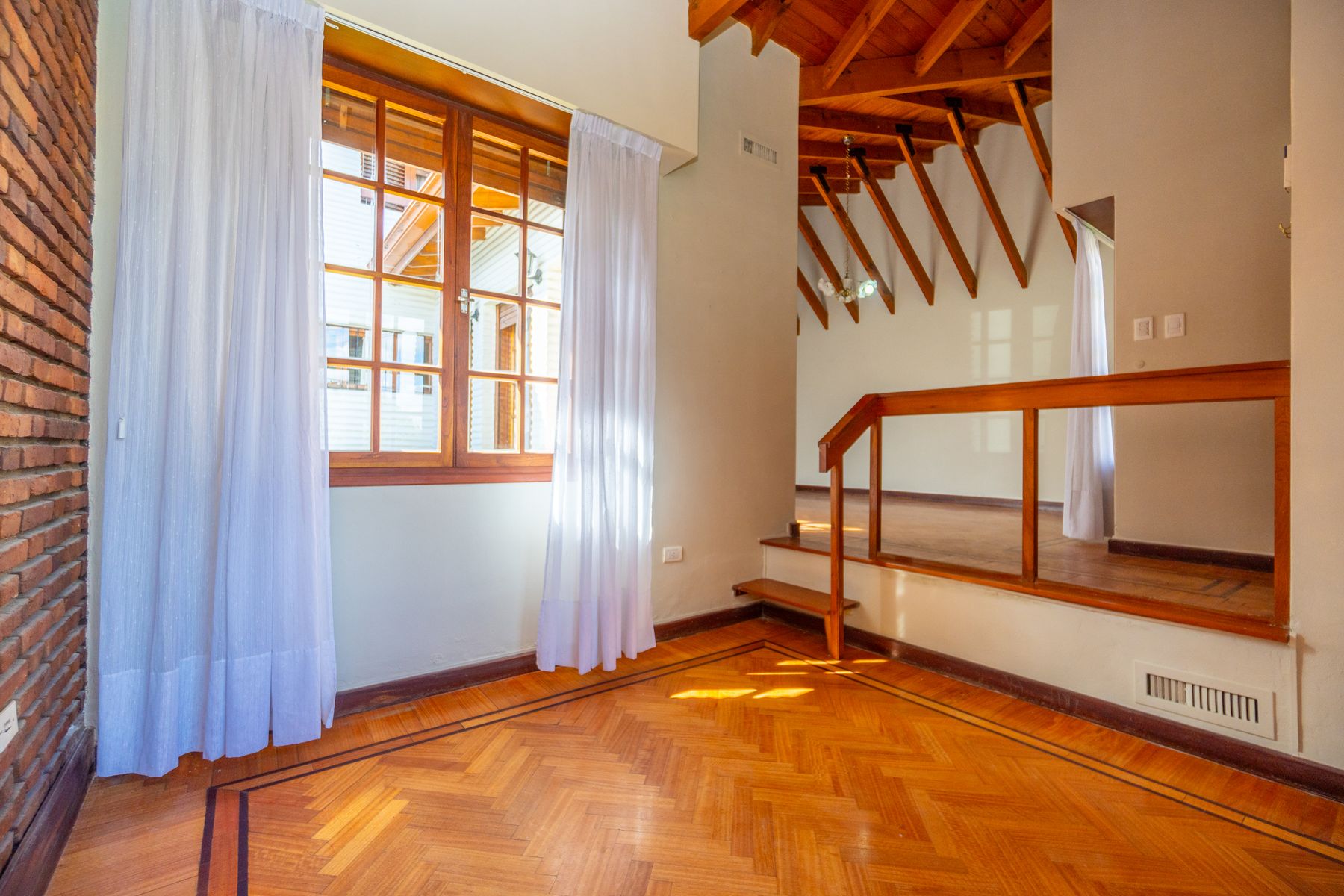 Casa 3 Dormitorios 253 mts2 cubiertos — foto 5