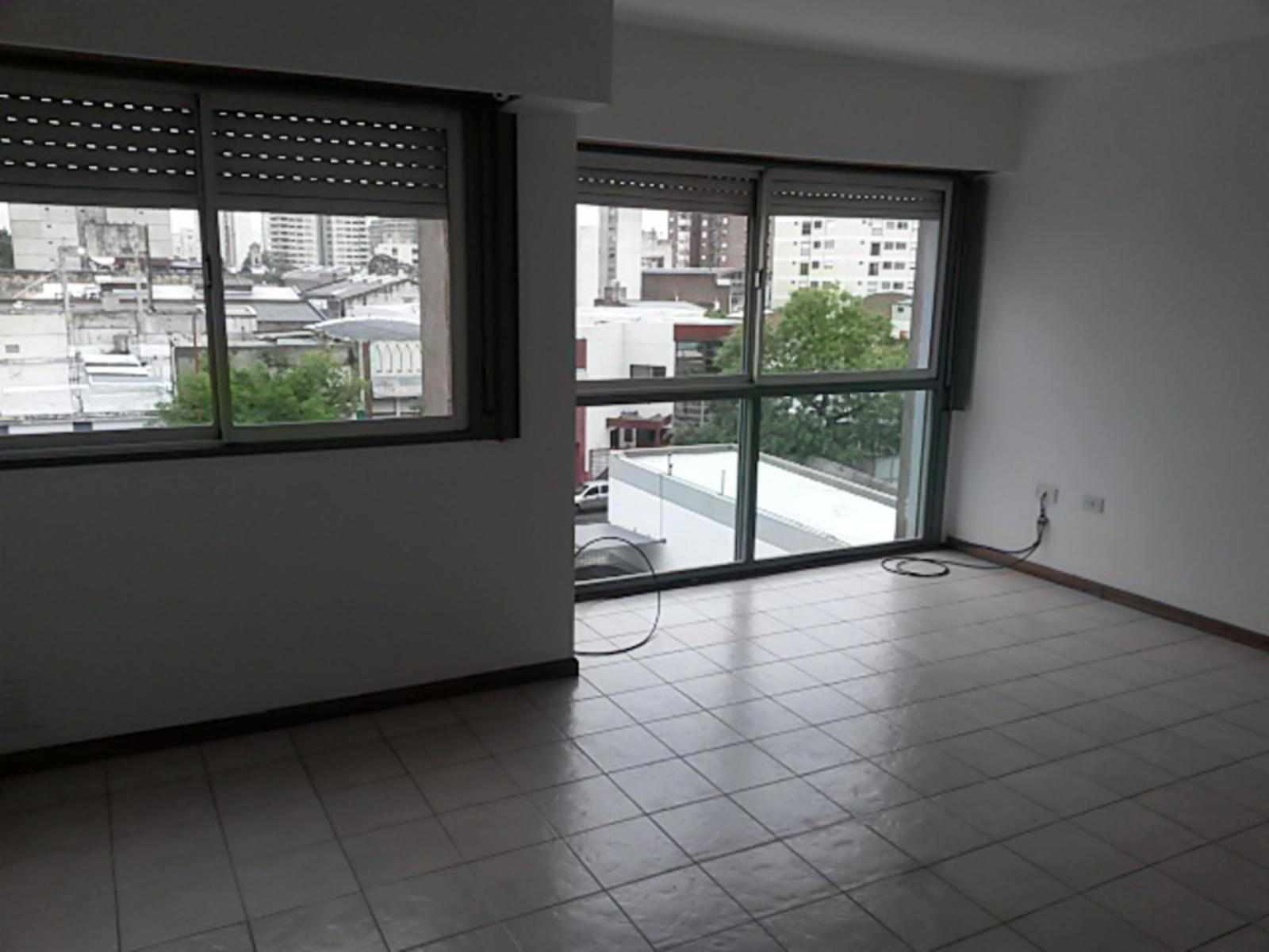 Departamento 1 dormitorio con cochera Gral Paz 244 - 6