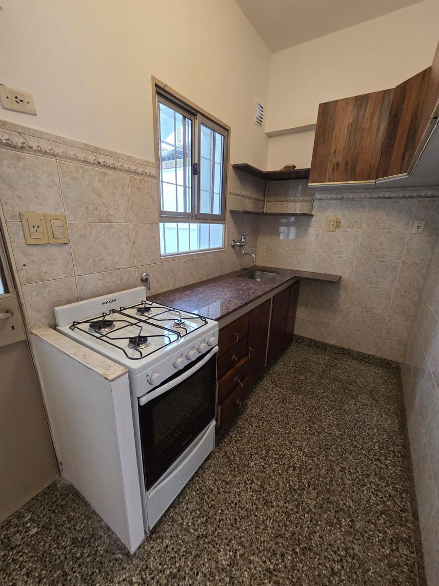 Casa Interna 3 dormitorios 2 baños SIN garaje - 3