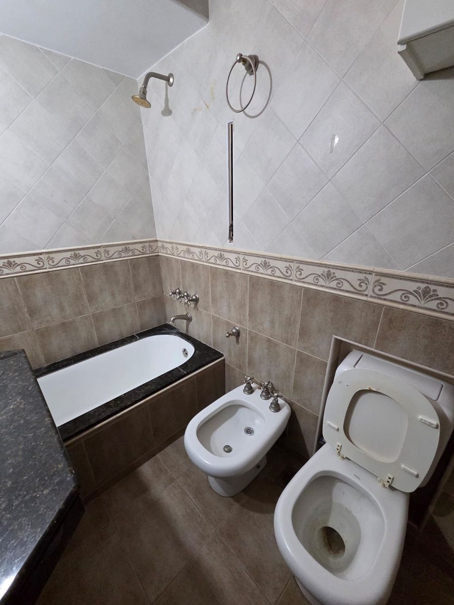 Casa Interna 3 dormitorios 2 baños SIN garaje - 19