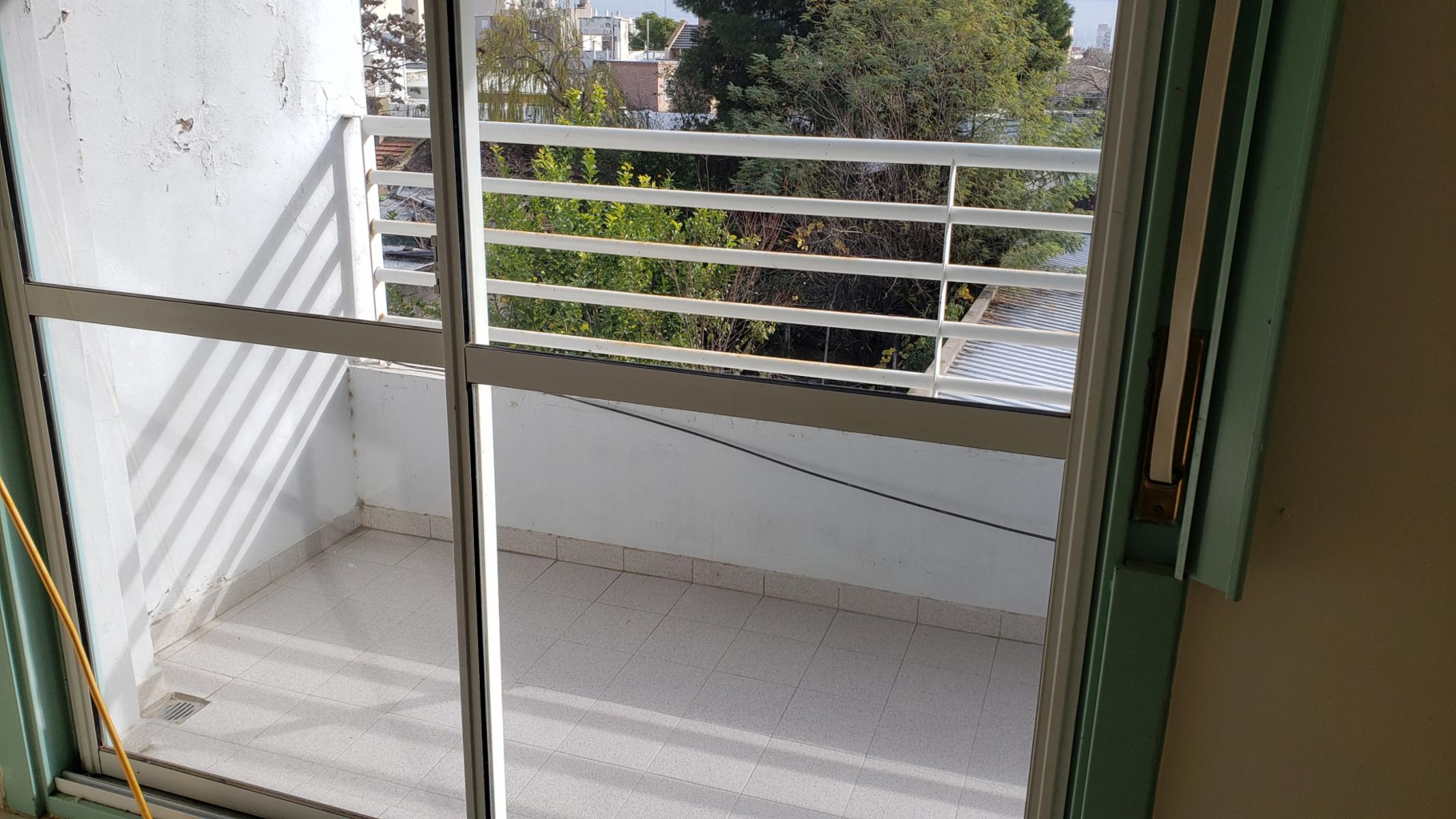Monoambiente con balcon — foto 2