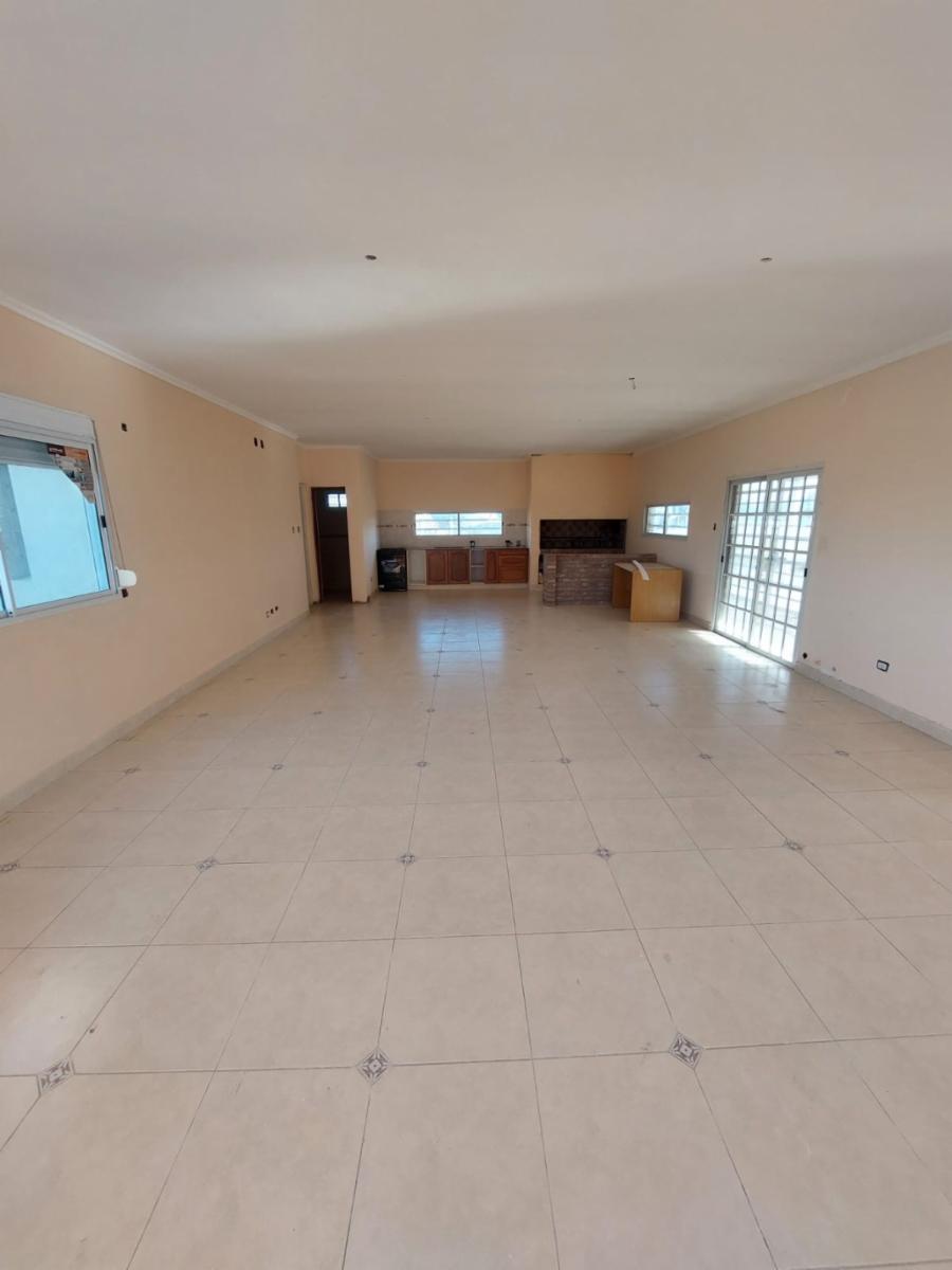 Casa-quinta sobre excelente lote de 40 x 120 mts de fondo — foto 5
