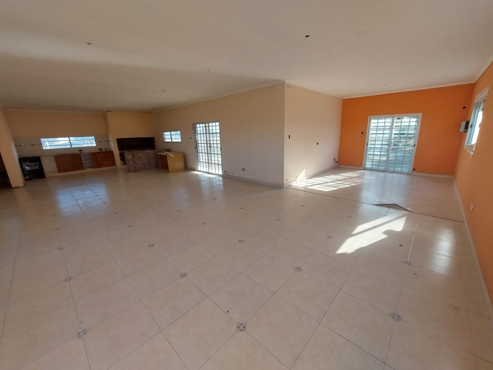 Casa-quinta sobre excelente lote de 40 x 120 mts de fondo — foto 6