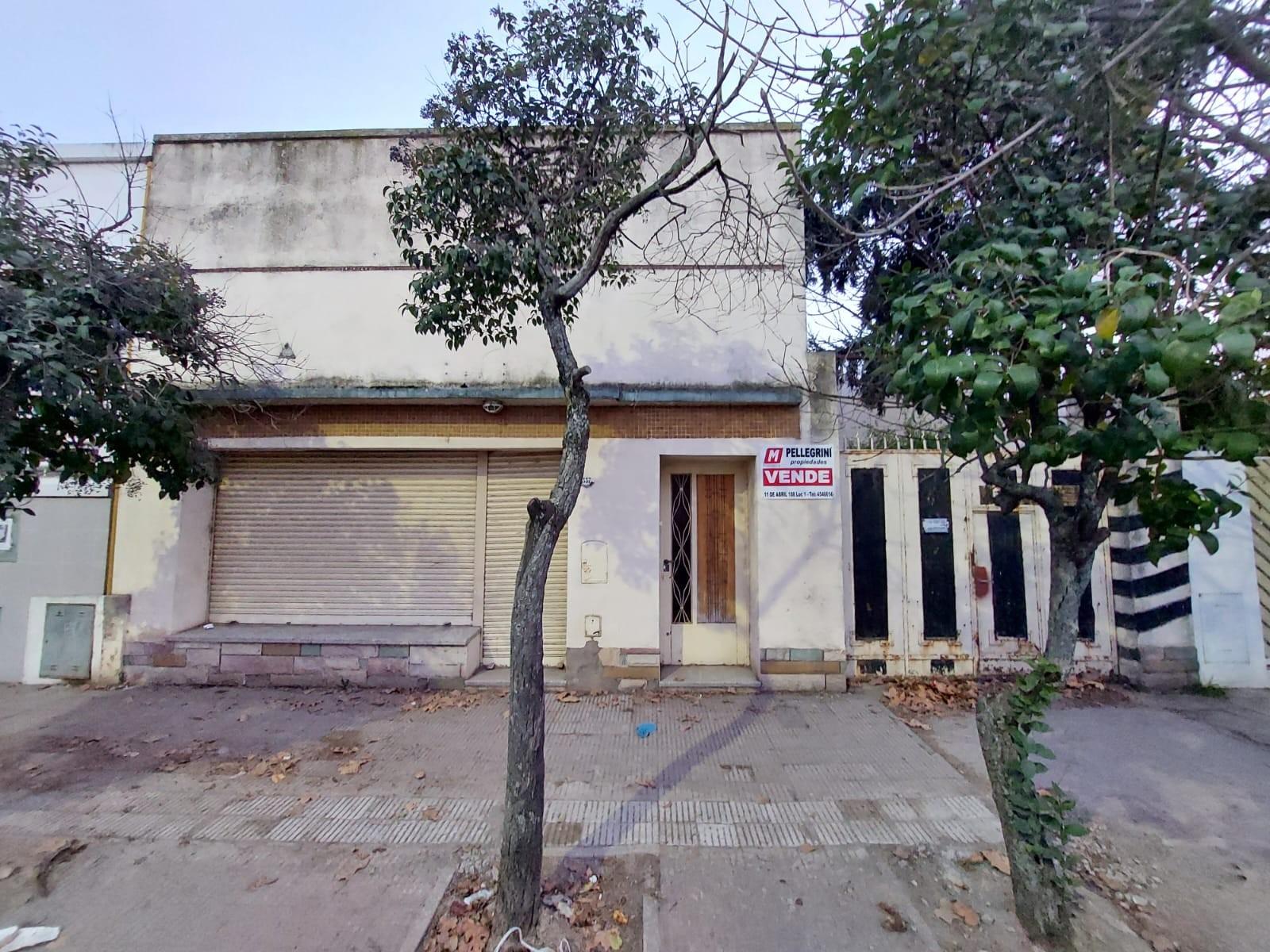 Casa + local + galpon sobre lote de 10 x 41 ideal para inversores