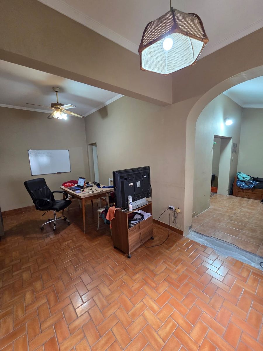 Casa interna + depto 1 dormitorio a reciclar
