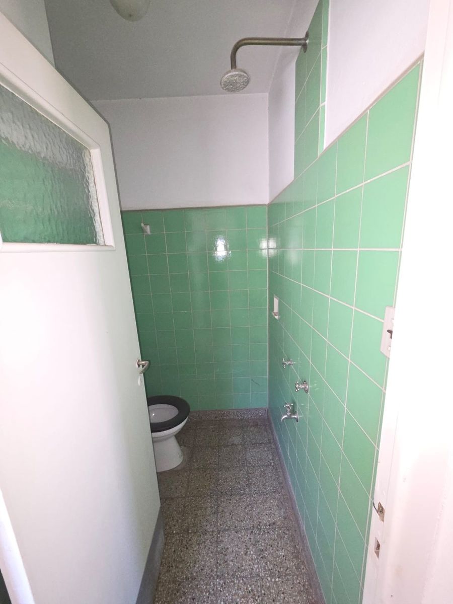 Casa de altos SOLO USO PROFESIONAL O COMERCIAL - 16